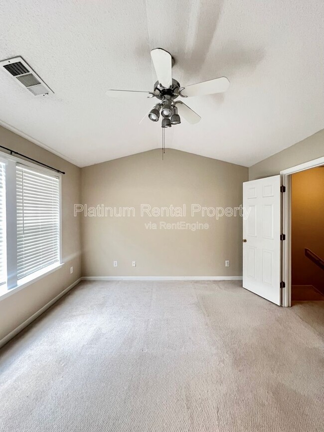 Building Photo - 5544 Reps Trce