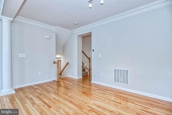 Building Photo - 208 Croft Square