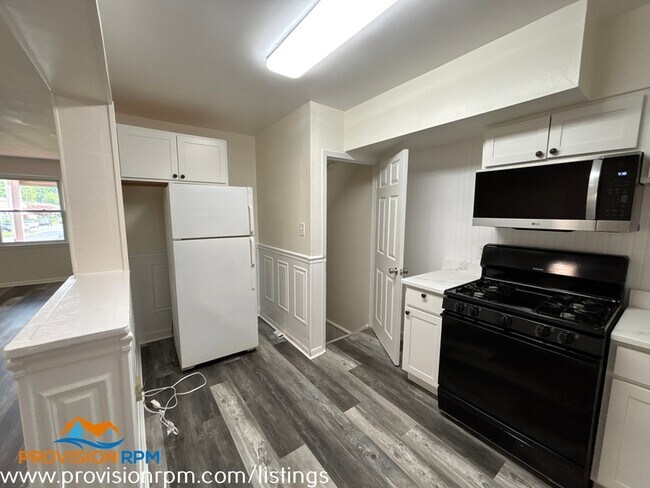 Building Photo - 1609 Riverwood Rd