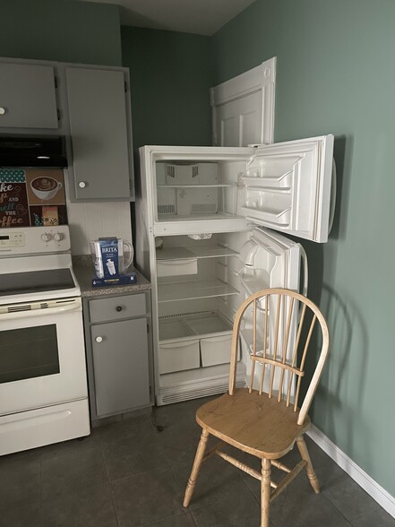 Kitchen - 59 Taylor St