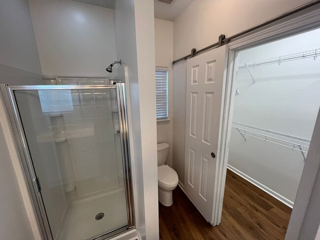 Building Photo - Charming 3/2.5 Easley Home Available Now!