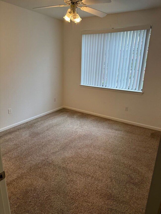 Building Photo - 2 Bed 2 Bath Spacious Condo in the Heart of Downtown San Jose! Tour Today!