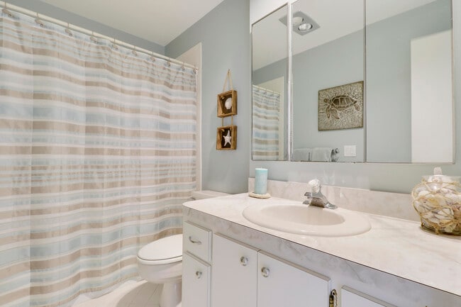 Building Photo - 375 S Beach Rd