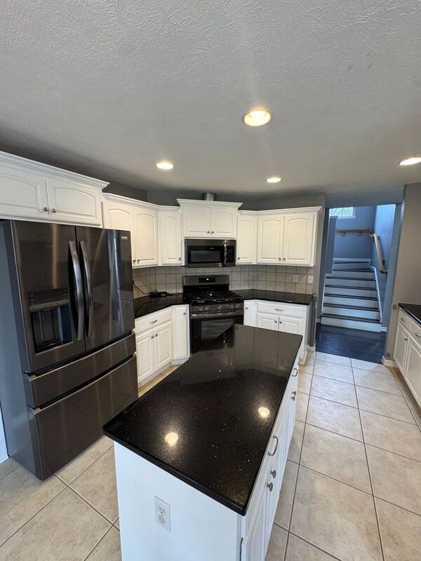 Building Photo - 5545 S Michigan Ave