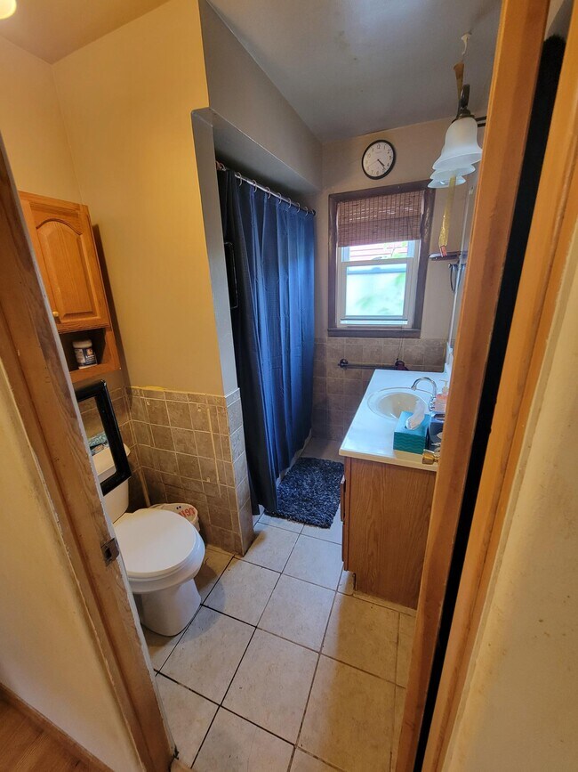 Building Photo - Kenosha House