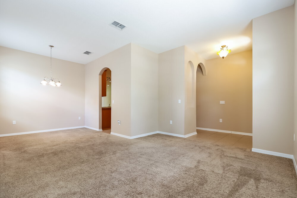 Building Photo - 8101 Pea Tree Ct