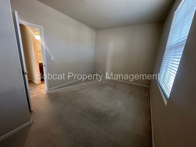 Building Photo - 1108 Fiore Ct