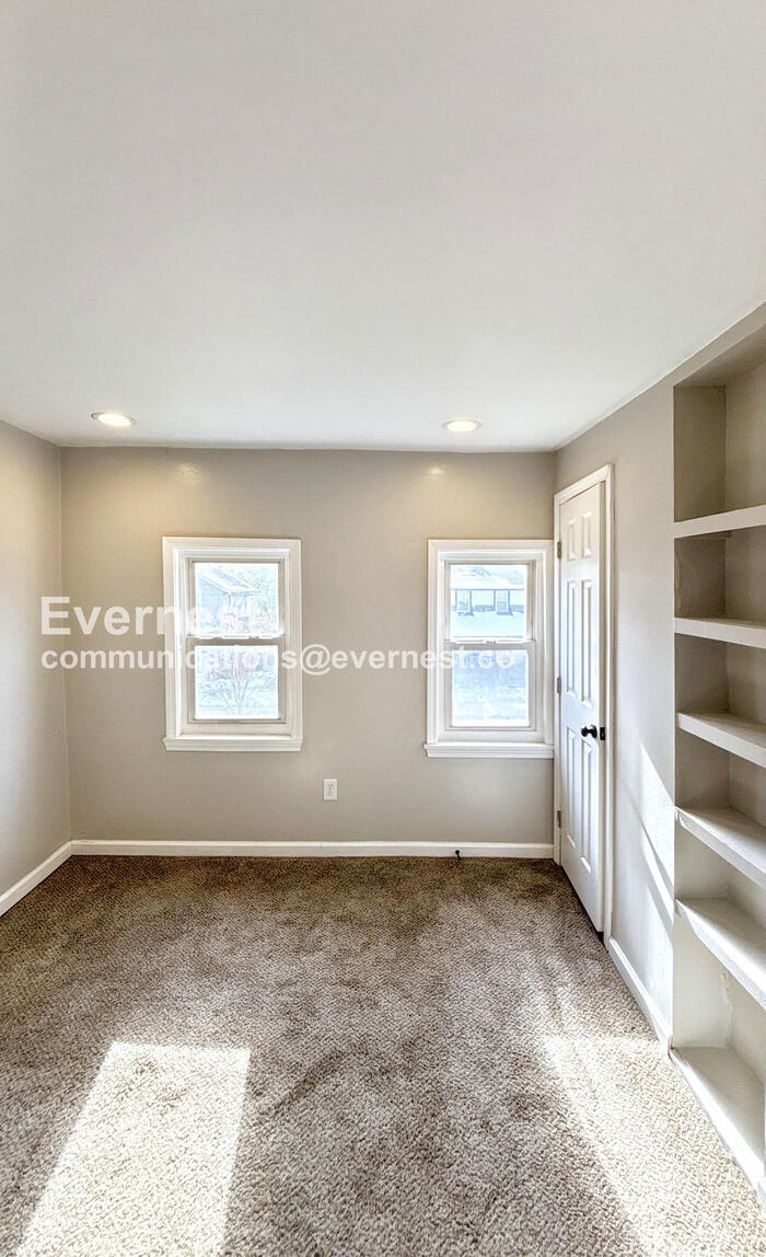 Building Photo - 1494 Manchester Ave