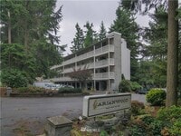 Building Photo - Beautiful updated Condo in Bellevue!