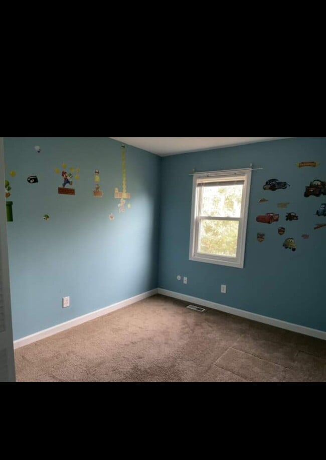 Building Photo - 2147 Kimball Cir