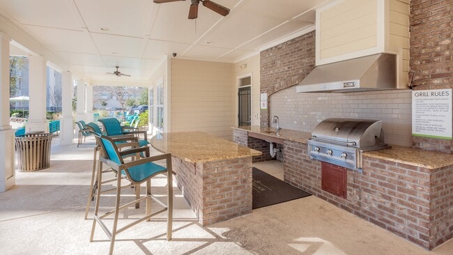 Building Photo - 10825 Dorchester Rd