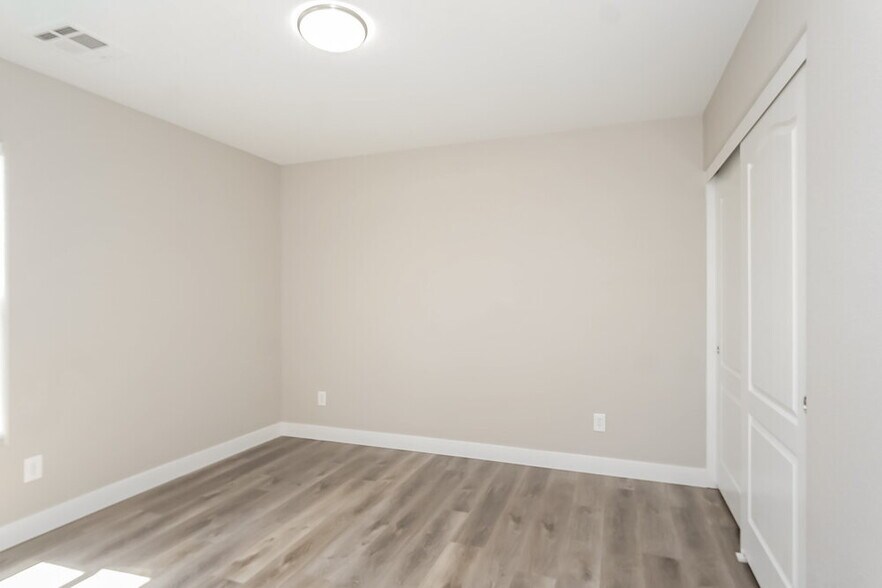 Building Photo - 7249 Huckaby Ave