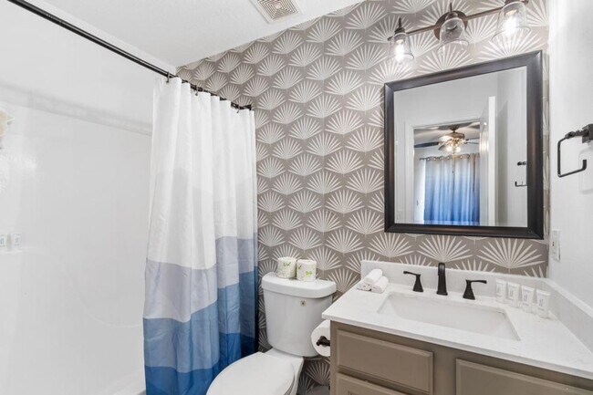 Building Photo - 6209 Don Carlos Dr