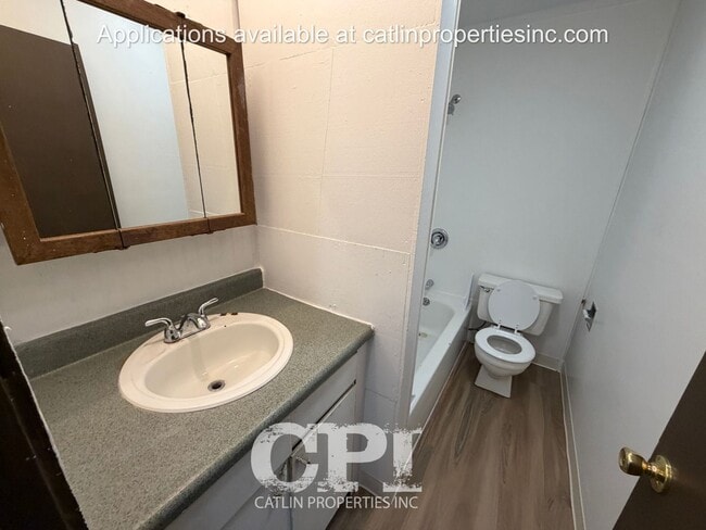 Building Photo - 1213 Ross Ave