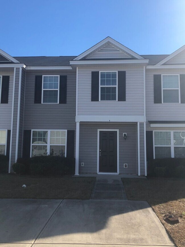 Building Photo - 4 BC