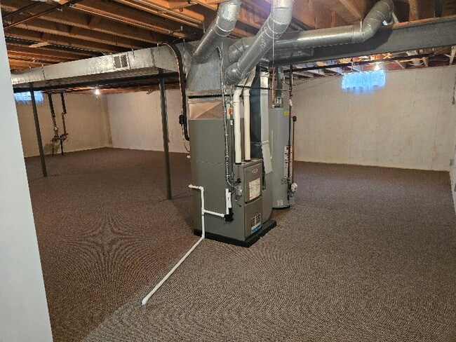 Building Photo - 15355 Windmill Ct