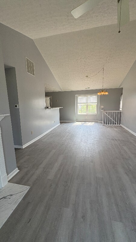 Building Photo - 4676 Court Yard Dr