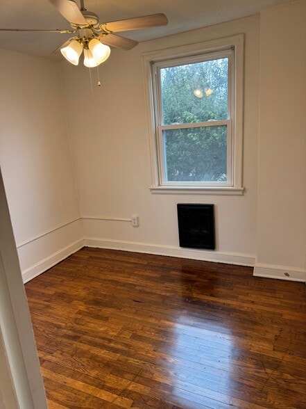 Building Photo - 210 Seward Ave