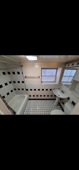Bathroom - 4439 N Mango Ave