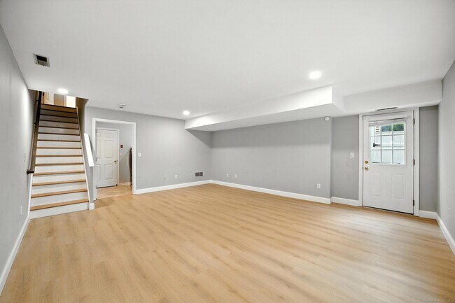 Building Photo - 55 Rodwell Ave