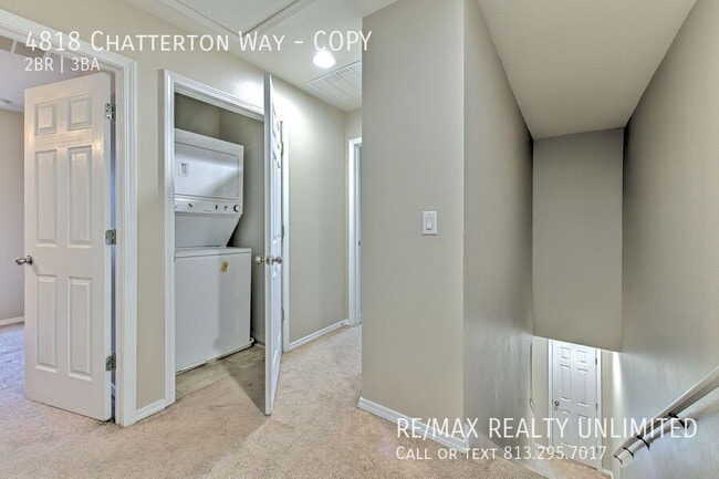 Building Photo - 4818 Chatterton Way