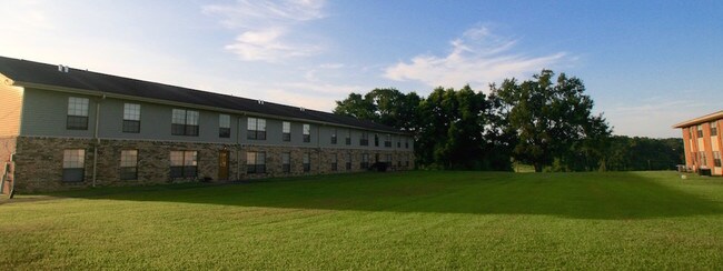 Building Photo - Green Ridge Apartments