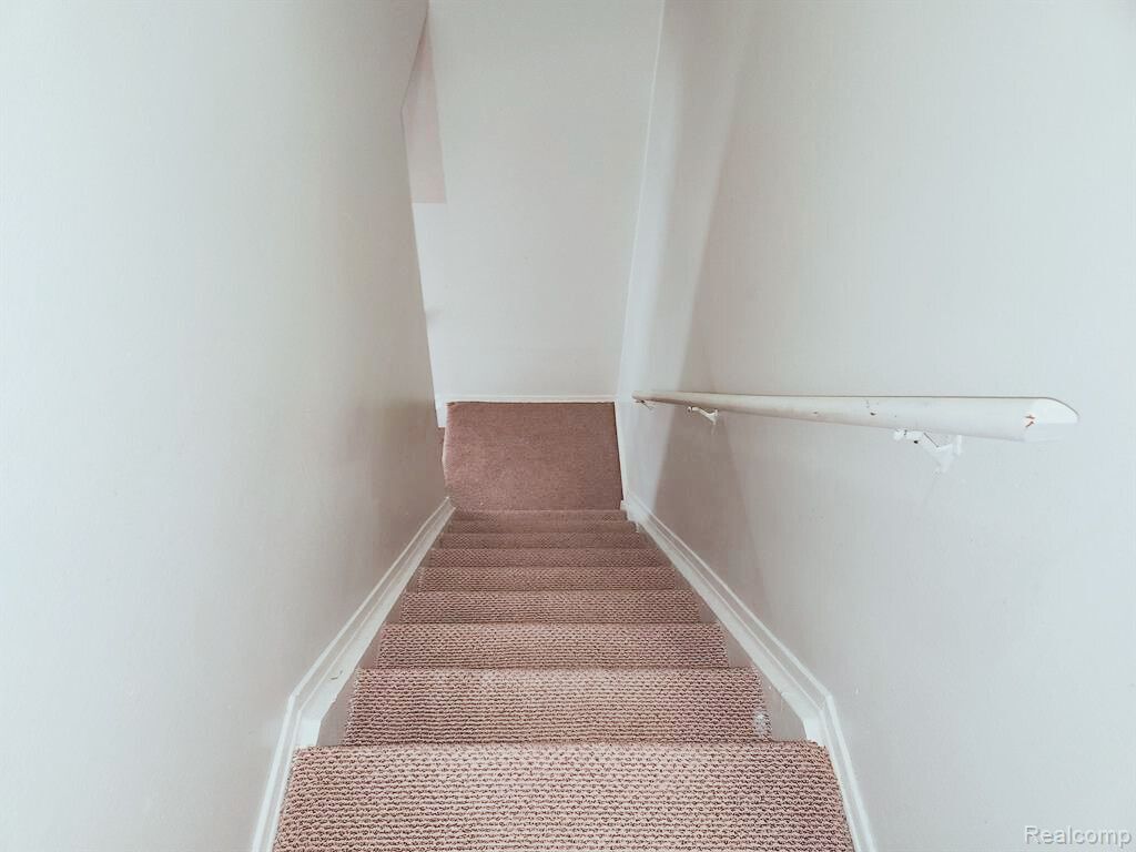 Building Photo - 8904 Shawn Dr