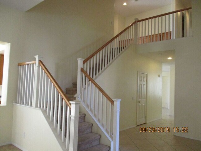 Building Photo - 31419 Orchard Ln