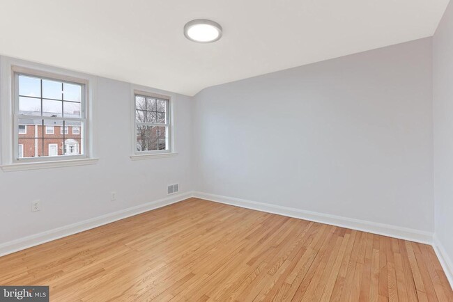 Building Photo - 1667 Hardwick Rd