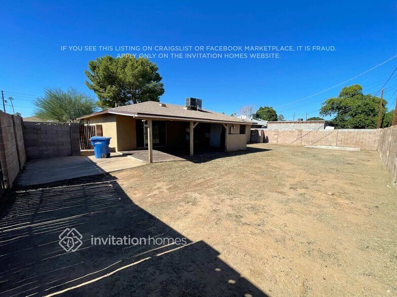 Building Photo - 9201 N 18th Ave