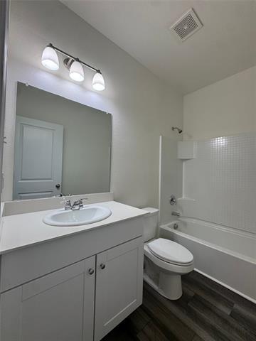 Building Photo - 1720 Escondido Dr
