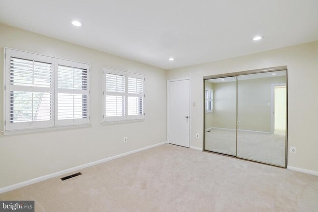 Building Photo - 11311 Harborside Cluster