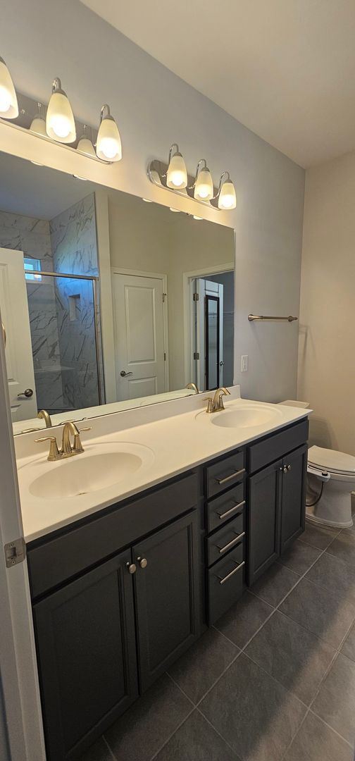 Building Photo - Glenmoor 3BR/2BA – Minutes from Downtown C...