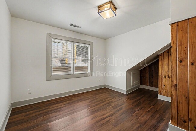 Building Photo - 931 Oglethorpe Ave SW