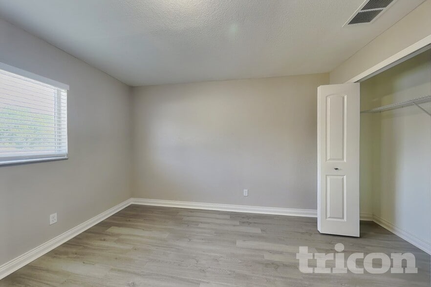 Building Photo - 7438 Watson Ln
