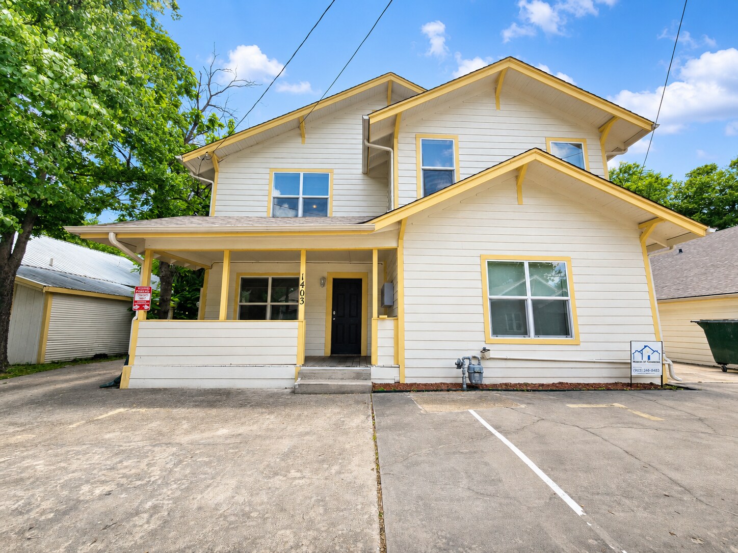 Building Photo - 1403 Moore St