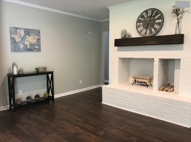 Building Photo - Newly renovated 3BR, 3.5 Bath Ranch with basement