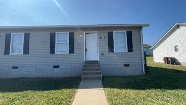 Primary Photo - Spacious 2 Bed 2 Bath Duplex