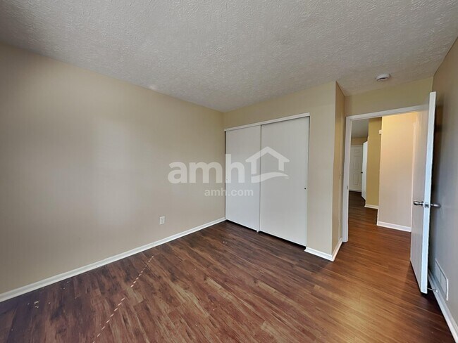 Building Photo - 3131 Fayburrow Dr