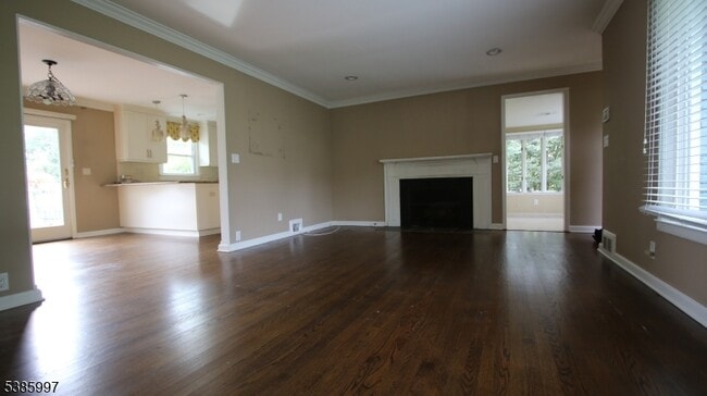 Building Photo - 44 Harvey Dr