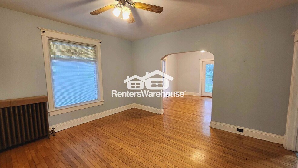 Building Photo - 1427 Hayden Ave