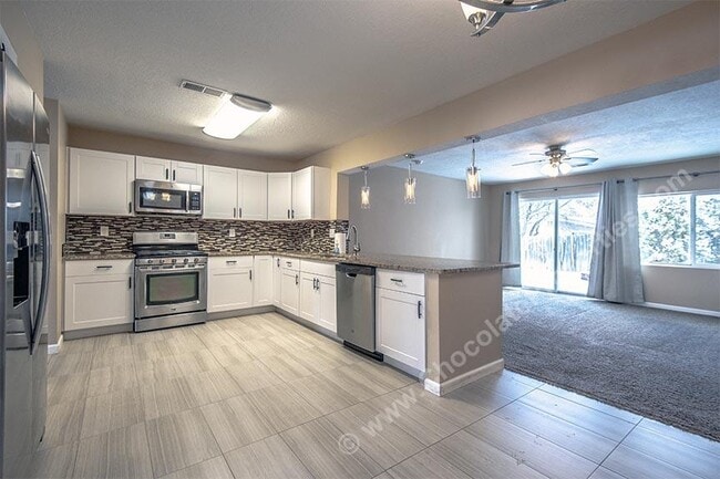 Building Photo - 13105 Skyview Ave NE