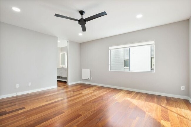 Building Photo - Stunning ALKI WATERFRONT Condo Overlooking Majestic Puget Sound!