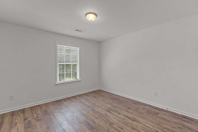 Building Photo - 3206 Montauk Hill Dr