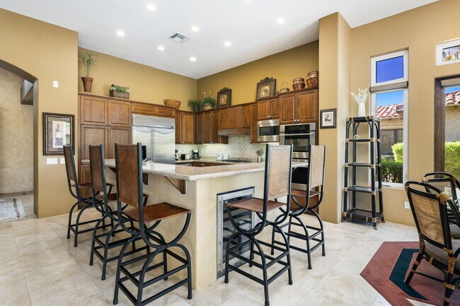 Building Photo - 56222 Village Dr