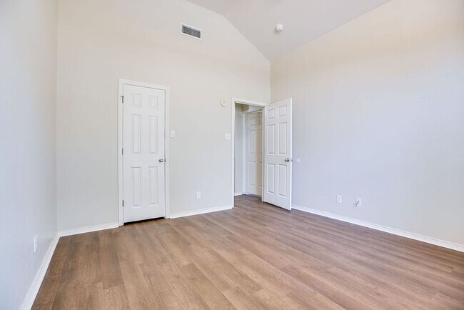 Building Photo - 6005 Brazos St
