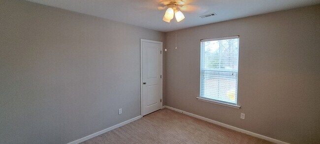 Building Photo - 259 Crown Heights Way