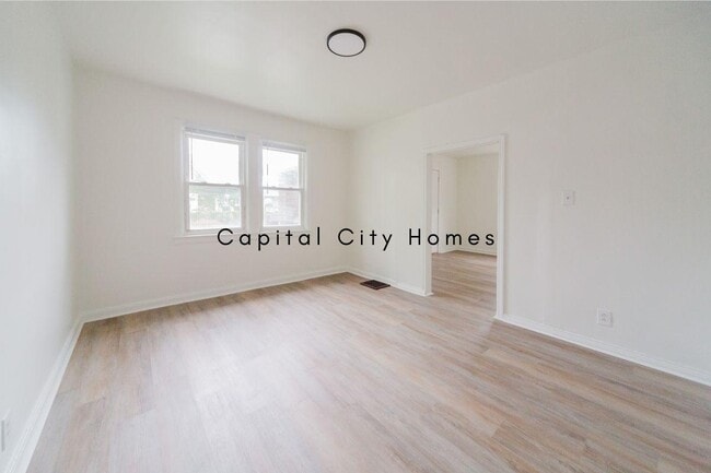 Building Photo - 1301-1303 N Rural St