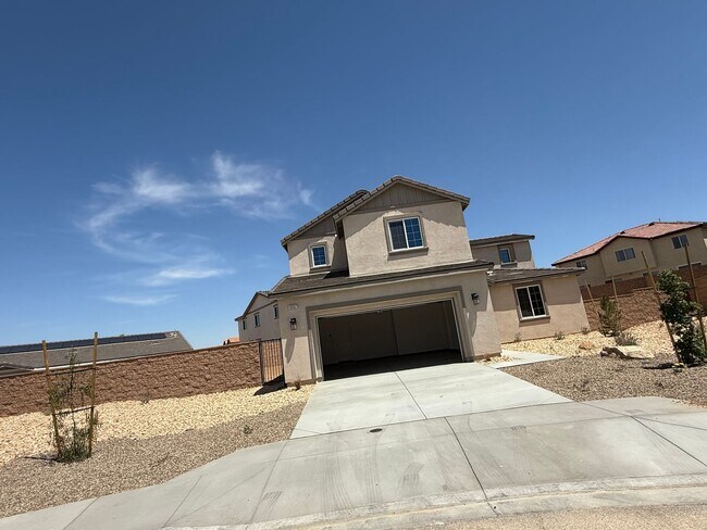 Building Photo - Victorville- New Richmond Home, 3 bedrooms...