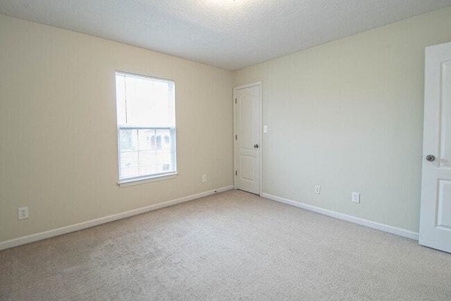 Building Photo - 916- A Charlotte Street